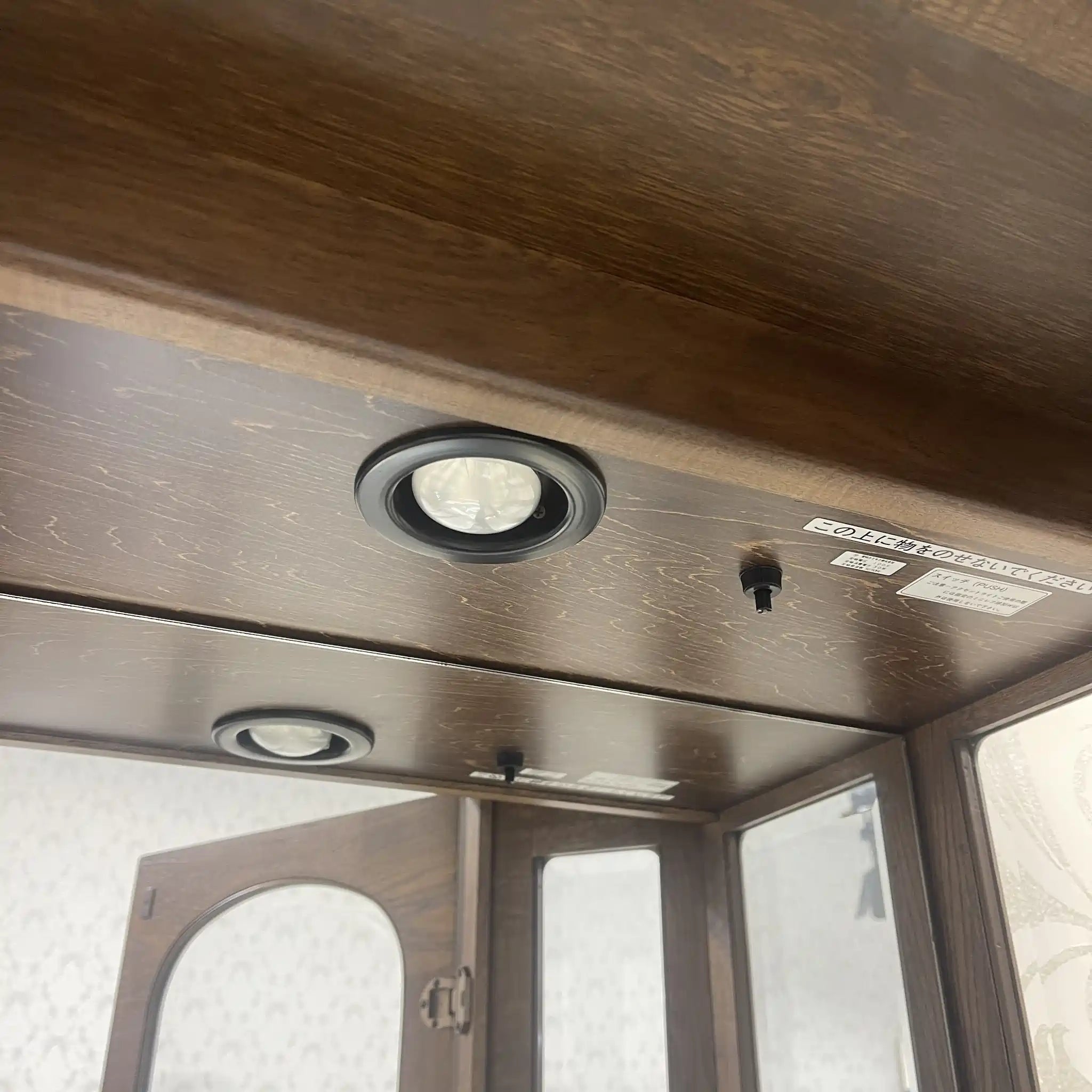[Reuse] Glass showcase / Karimoku / HS2330MW / Natural wood / Japan / Molding decoration