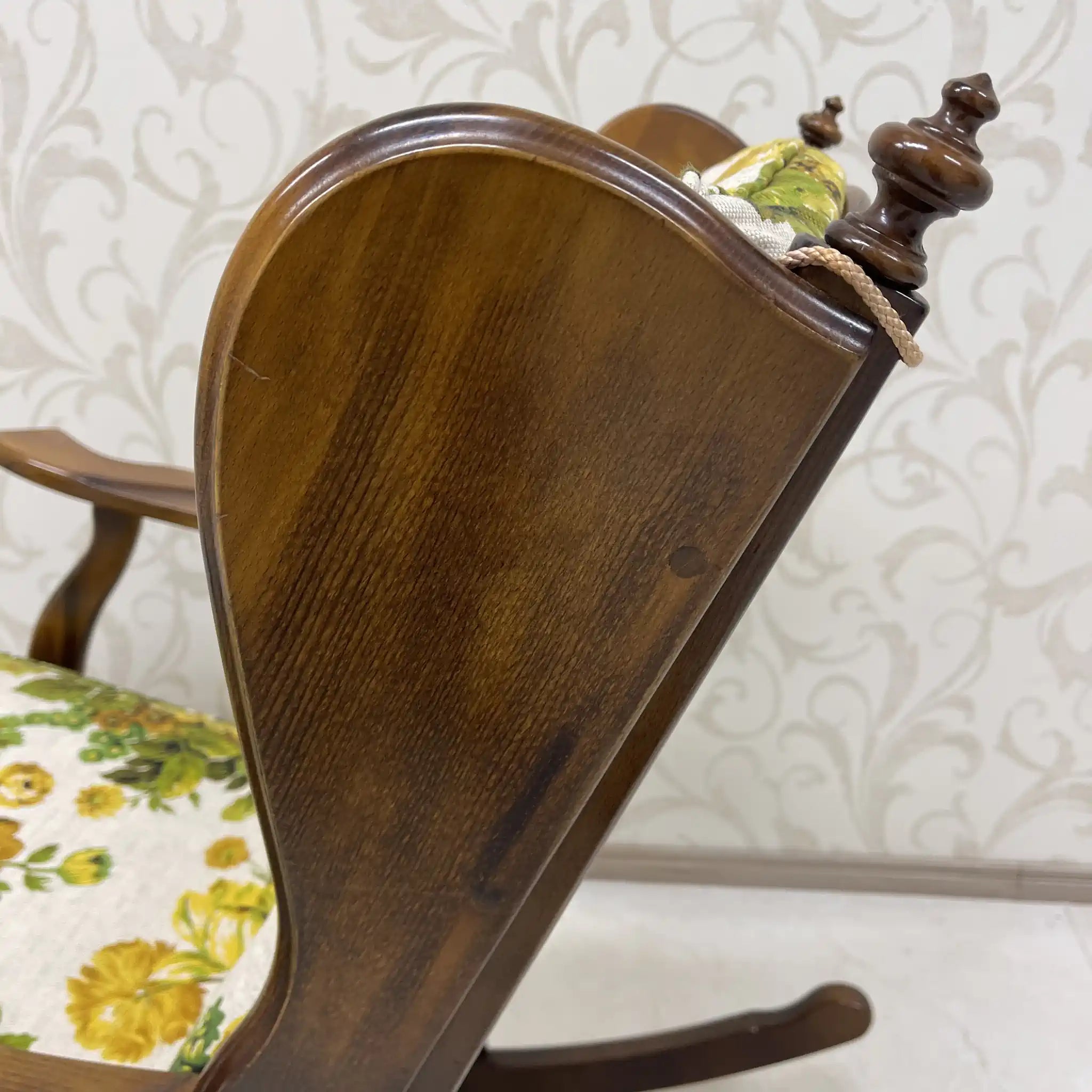 【リユース】 ロッキングチェア / カリモク / ブナ材 / 日本 / 木組み,ハイバック