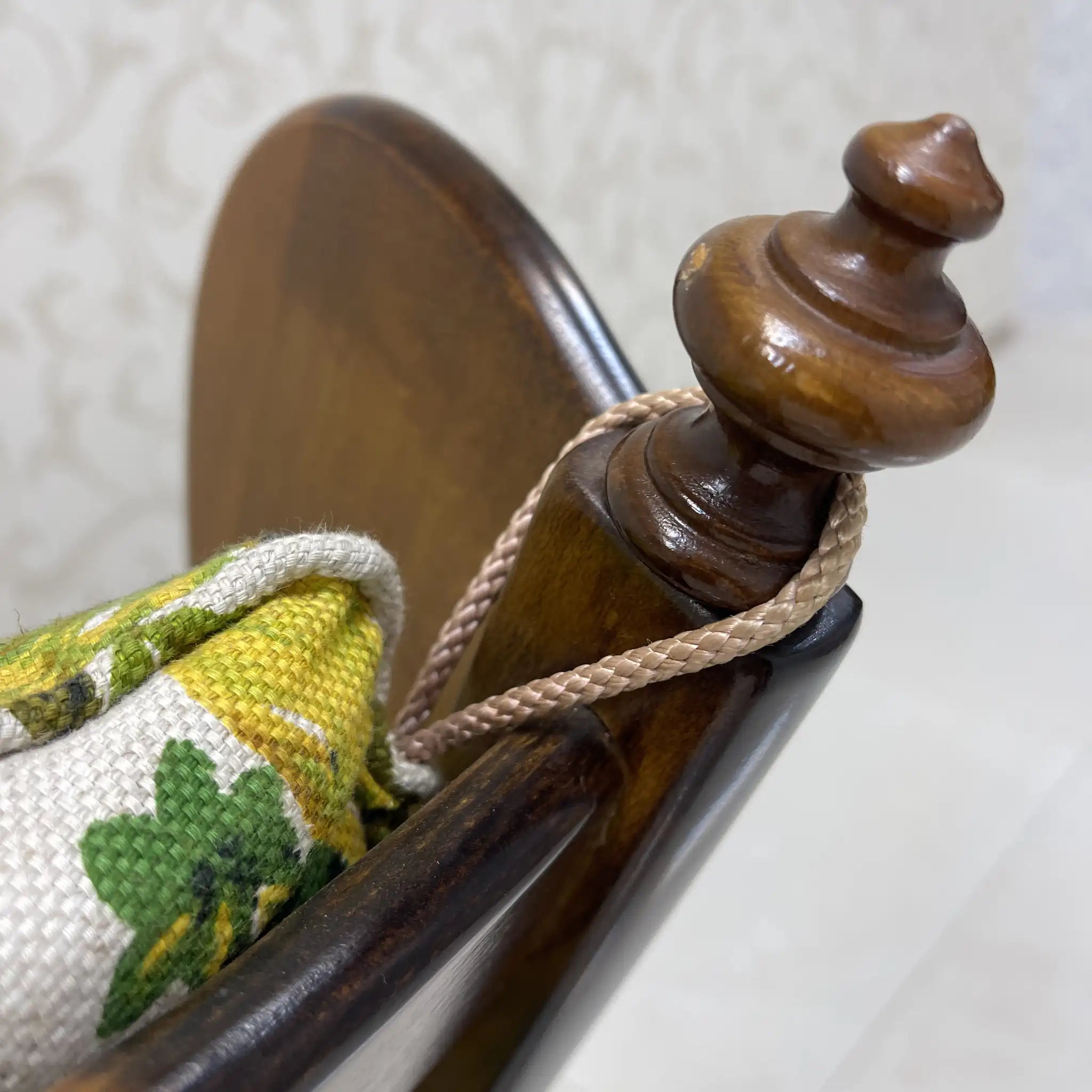 【リユース】 ロッキングチェア / カリモク / ブナ材 / 日本 / 木組み,ハイバック