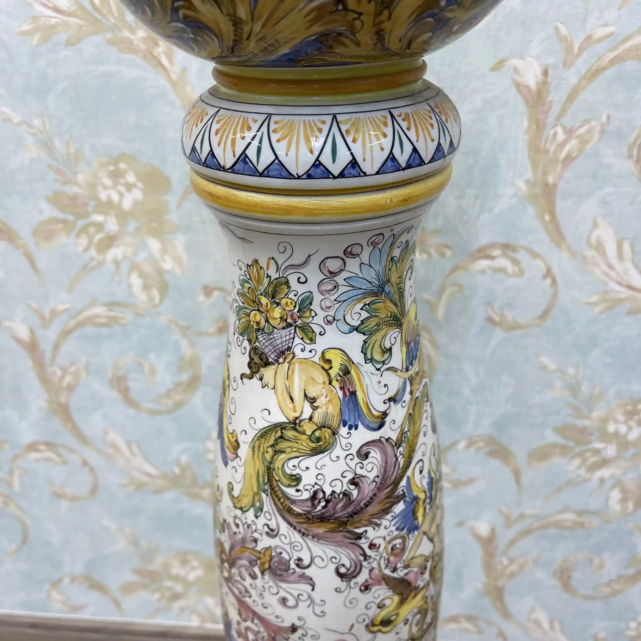 [Vintage] Flower stand / Mallorca ware / Italy / Hand painted, overglaze