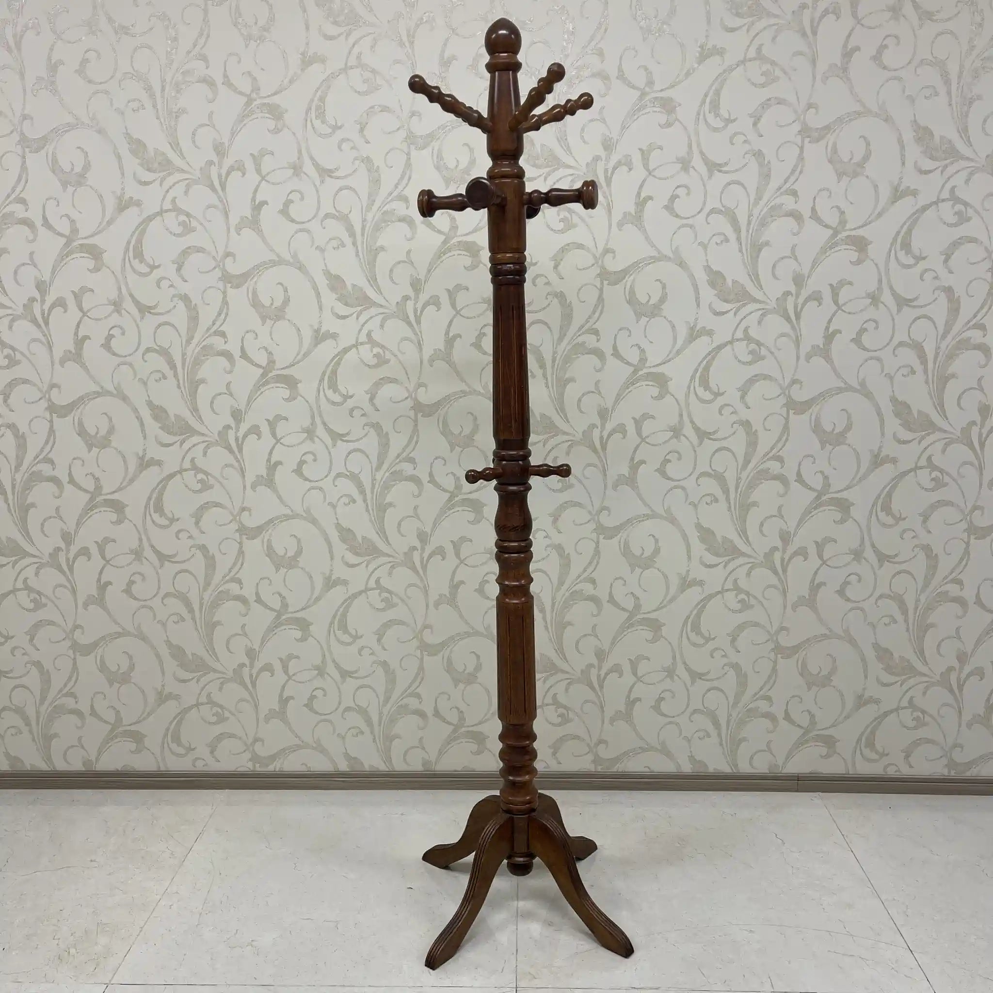 【リユース】 カントリー調ポールハンガー