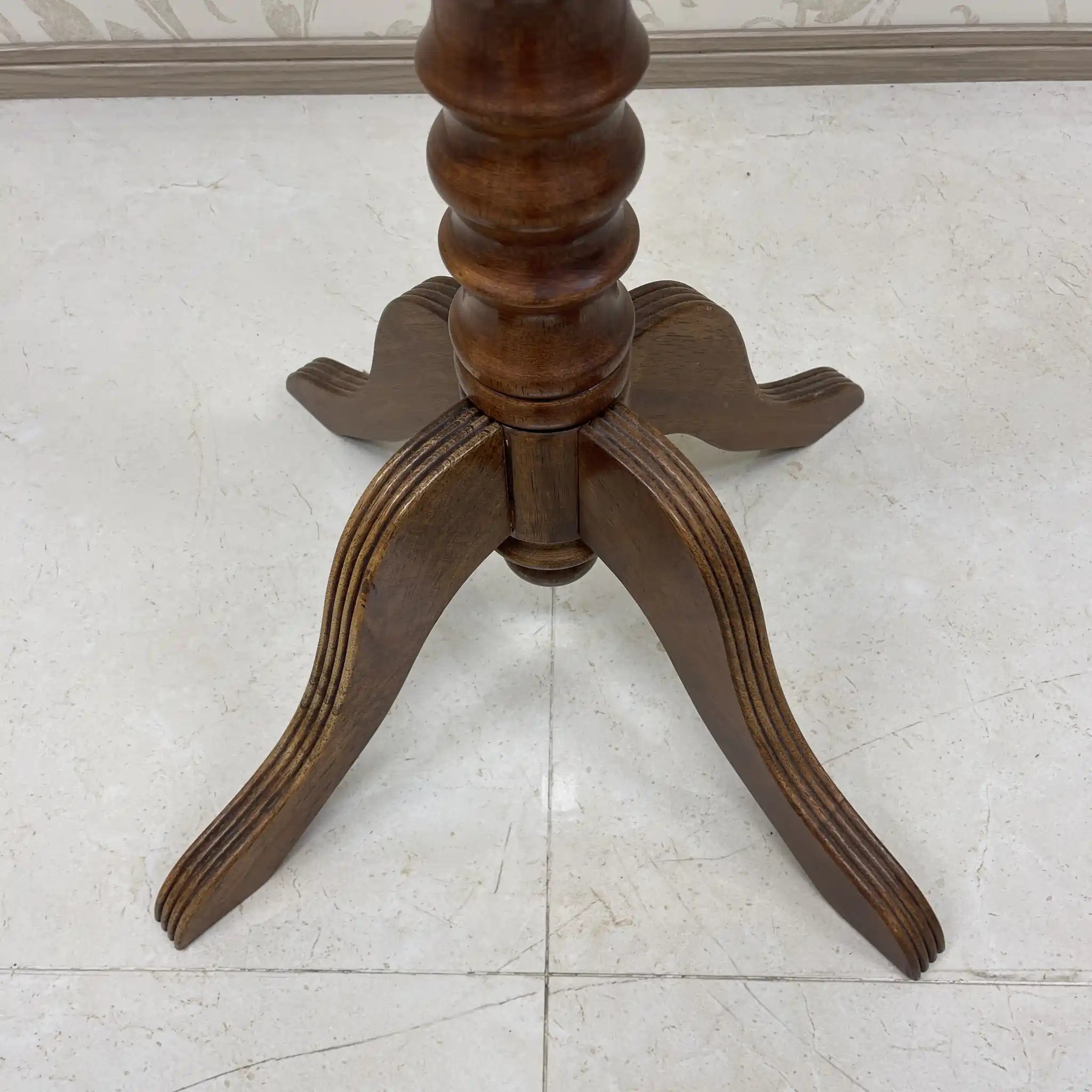 【リユース】 カントリー調ポールハンガー