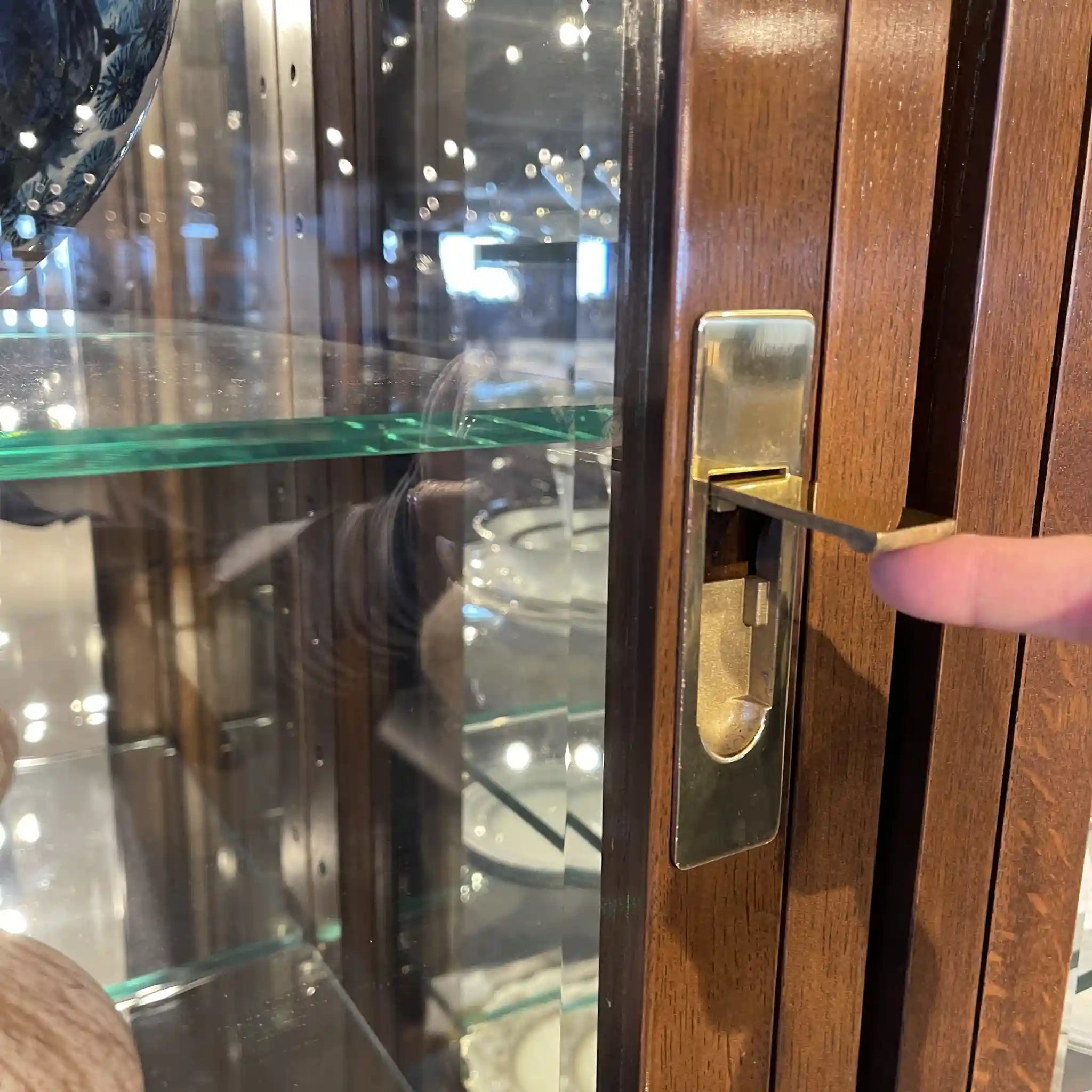 [Reuse] Showcase / Karimoku Furniture / Domani Morganton / Wooden / Japan / HHA829MD (left)