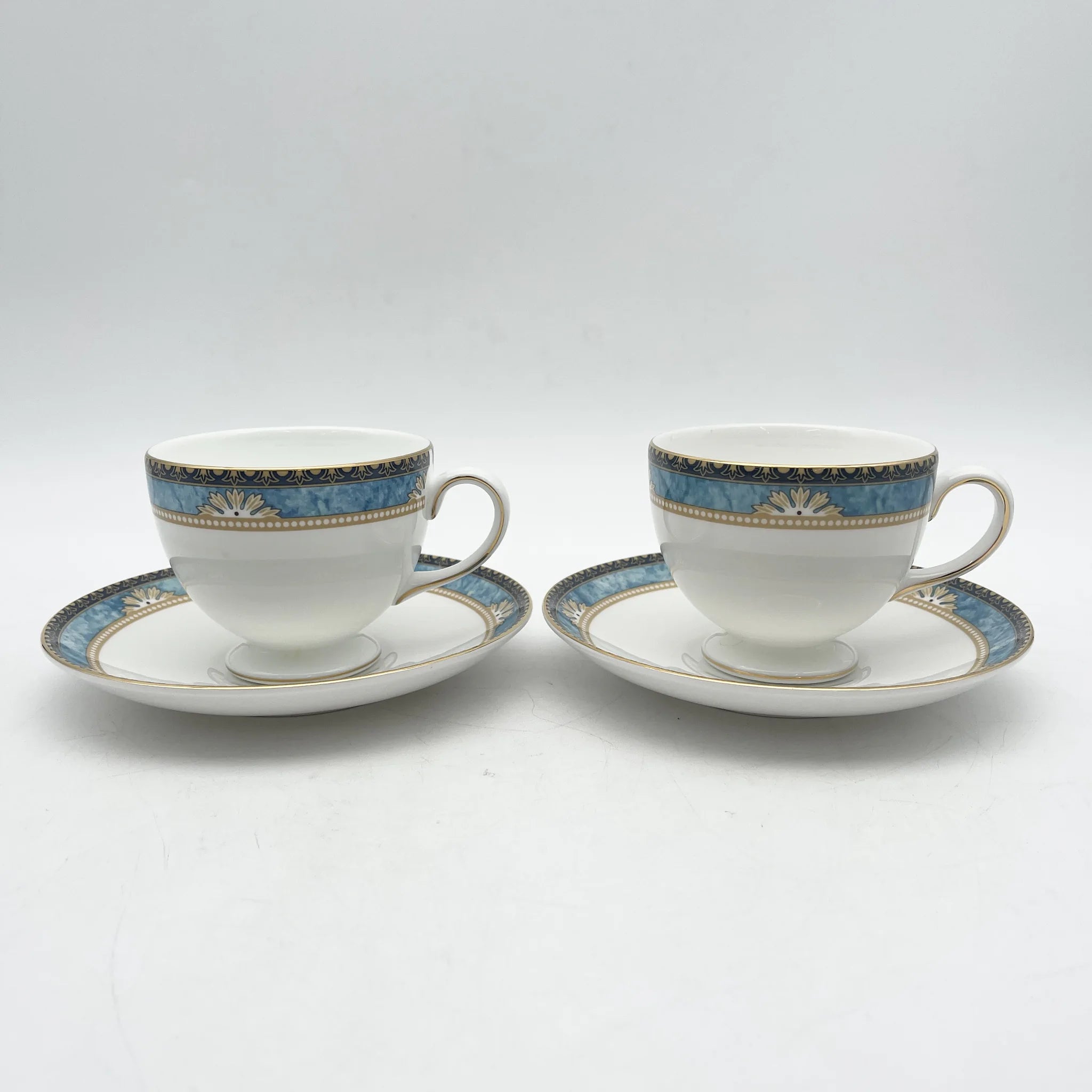 Wedgwood（ウェッジウッド） / カップ&ソーサー2P / CURZON（カーゾン） / 1990s- / ボーンチャイナ / イギリス / リーシェイプ,ゴールドライン,マーブルブルー / [リユース]