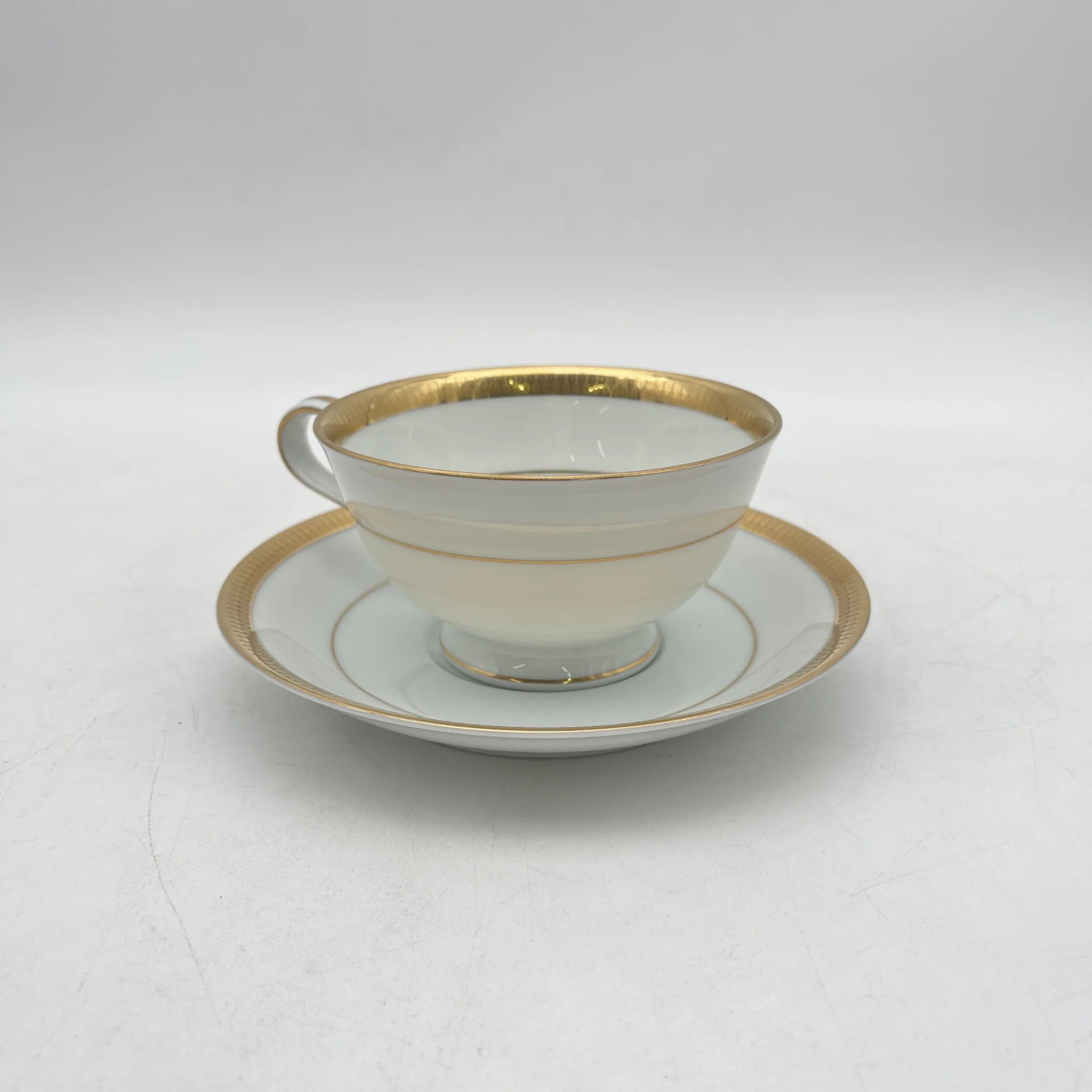 [Reuse] Cup & saucer
