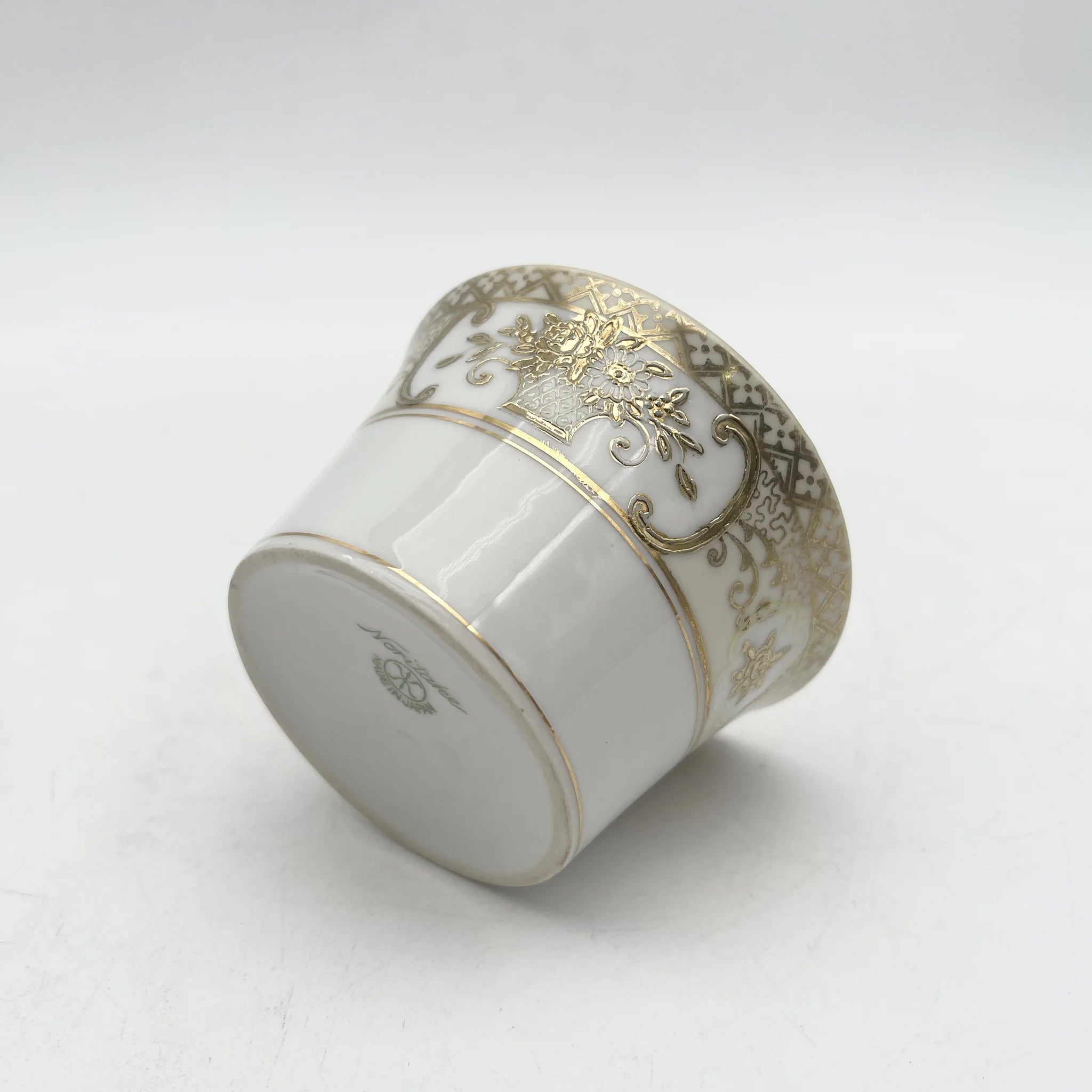 Noritake（ノリタケ） / シュガーボウル / 1920s- / 磁器 / 日本 / 金彩花籠紋,薔薇窓絵,盛金エッチング風 / [アンティーク]