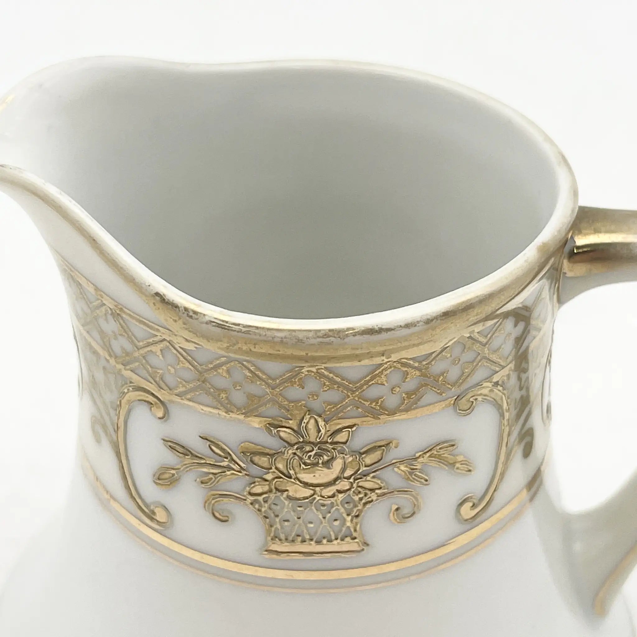 Noritake（ノリタケ） / クリーマー / 1920s- / 磁器 / 日本 / 金彩花籠紋,薔薇窓絵,盛金エッチング風 / [アンティーク]