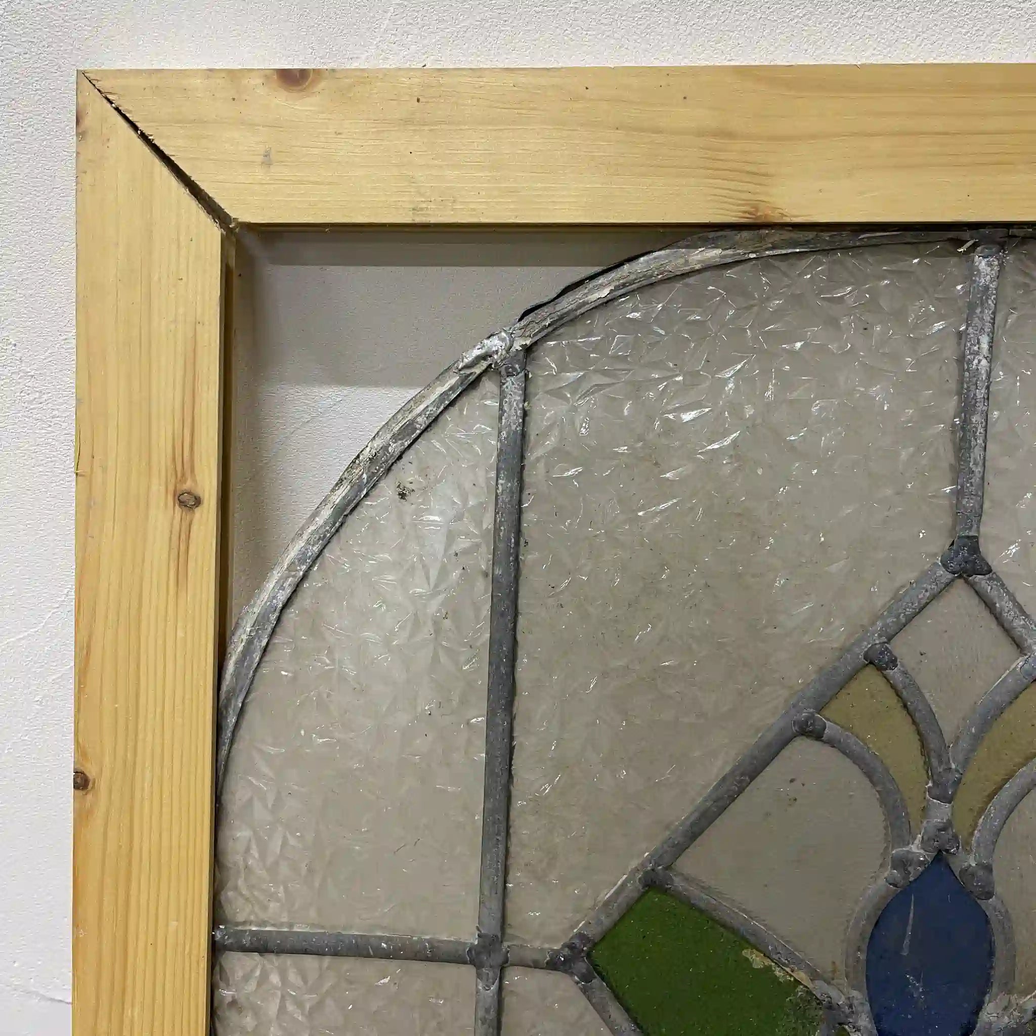 【アンティーク】 ラウンドステンドグラス / アール・デコ / 20世紀初頭 (推定) / ガラス / イギリス / テクスチャード・ガラス, 植物モチーフ, 幾何学的デザイン,