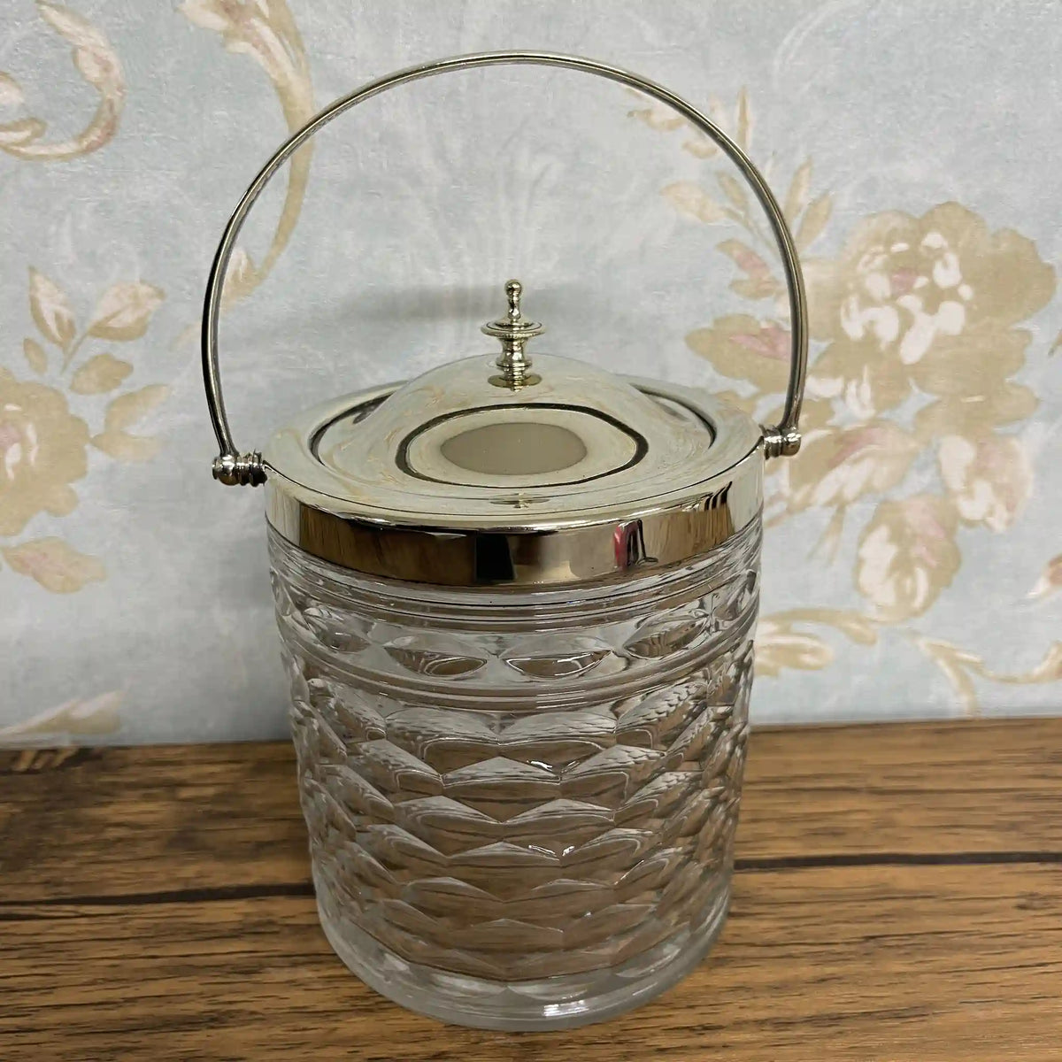 Biscuit jar / 1970s / Glass / England / Glass container, accessory case, display, cafe / [Vintage]