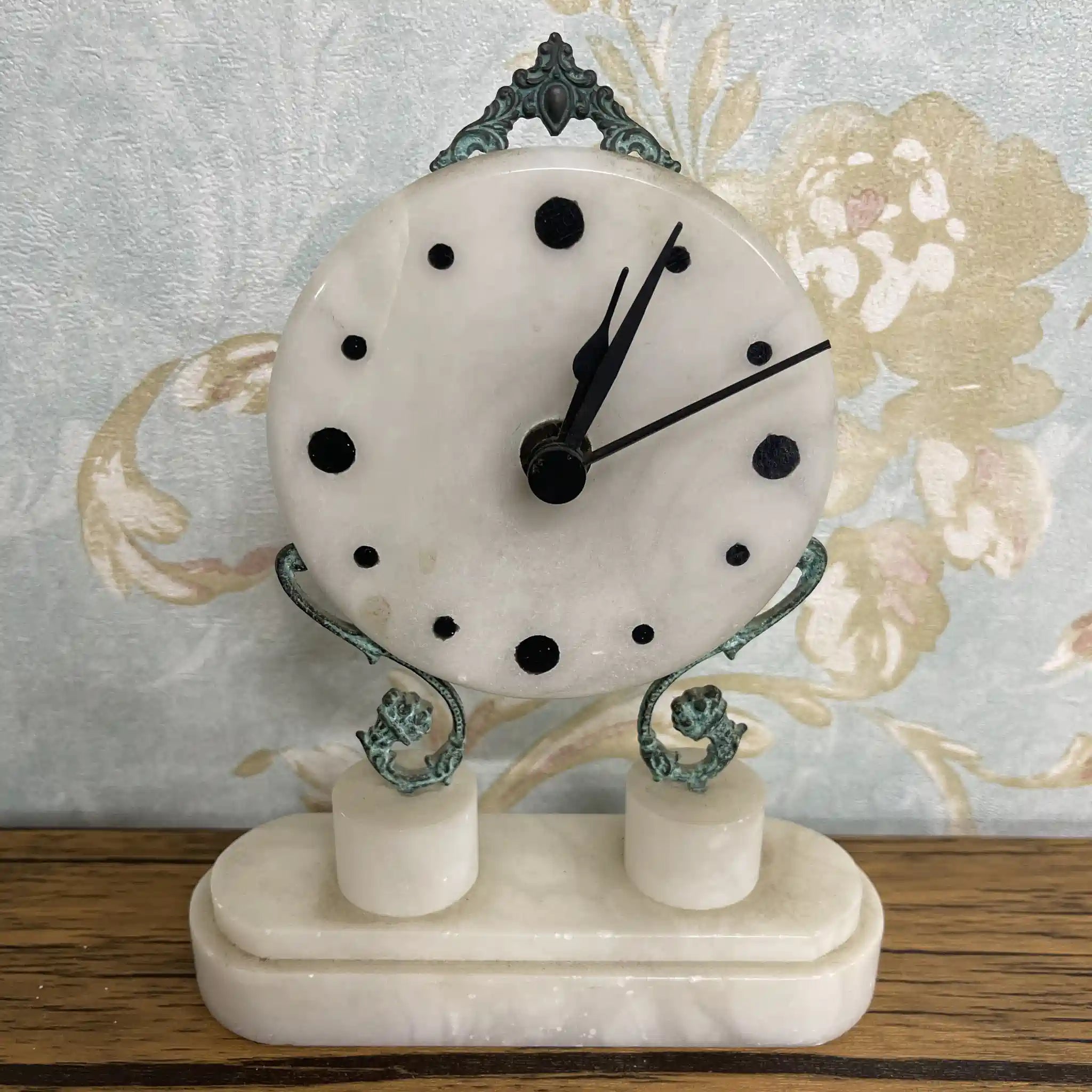 【ビンテージ】 置き時計 / 20世紀前半 (推定) / アラバスター (雪花石膏) / ヨーロッパ / クォーツ式ムーブメントリメイク