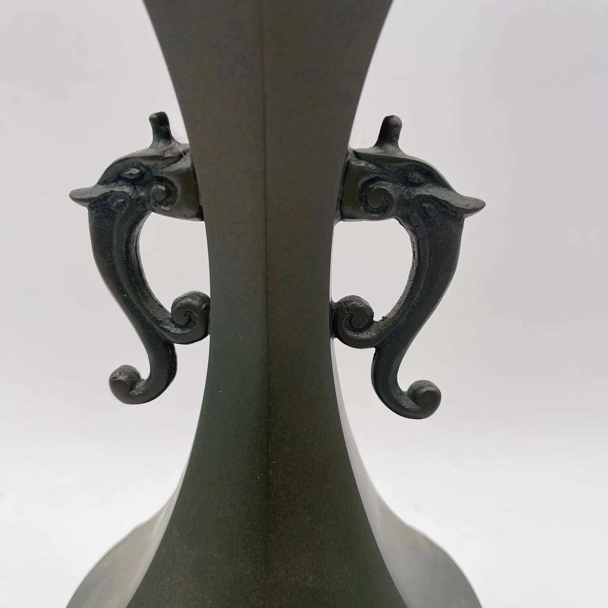 [Reuse] Vase / Takaoka copperware (estimated) / Bronze / Japan / Double ear decoration, bronze casting